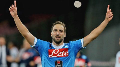 Chân sút Gonzalo Higuain